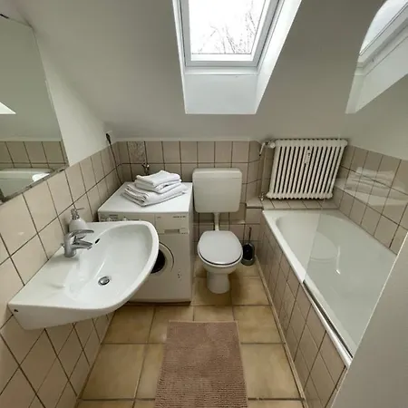 1,5 Apartment, 38,5 Qm, Multimedia Tv, Uni, Hbf